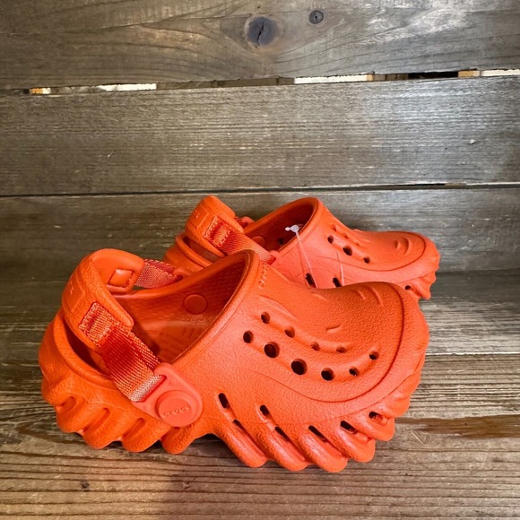 New NWT Little Kids Crocs Echo Orange Comfort Clogs Sandals‎ Shoes Size 6 C - Picture 1 of 6